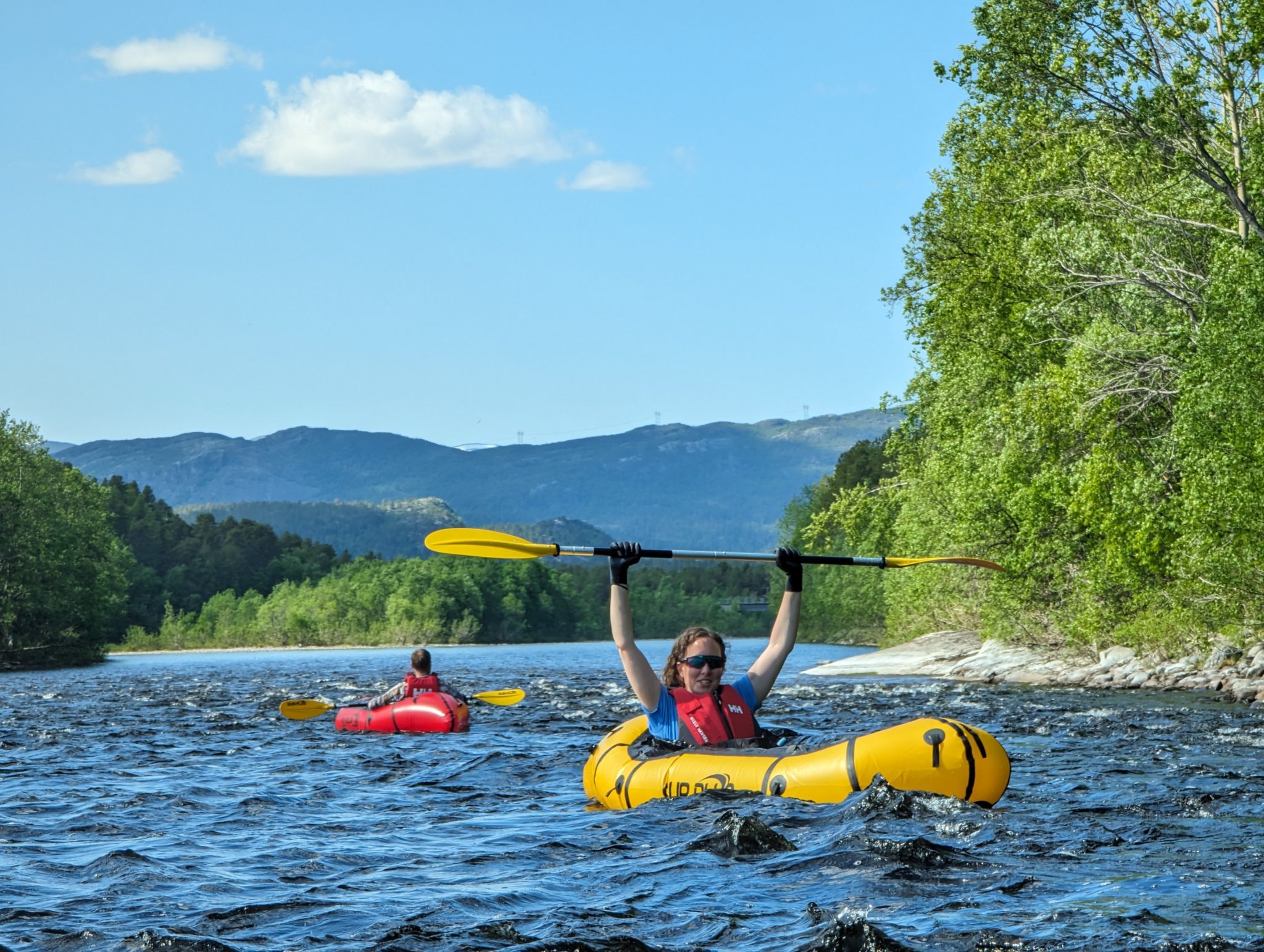 Packraft i Altaelva. Foto: Sorrisniva
