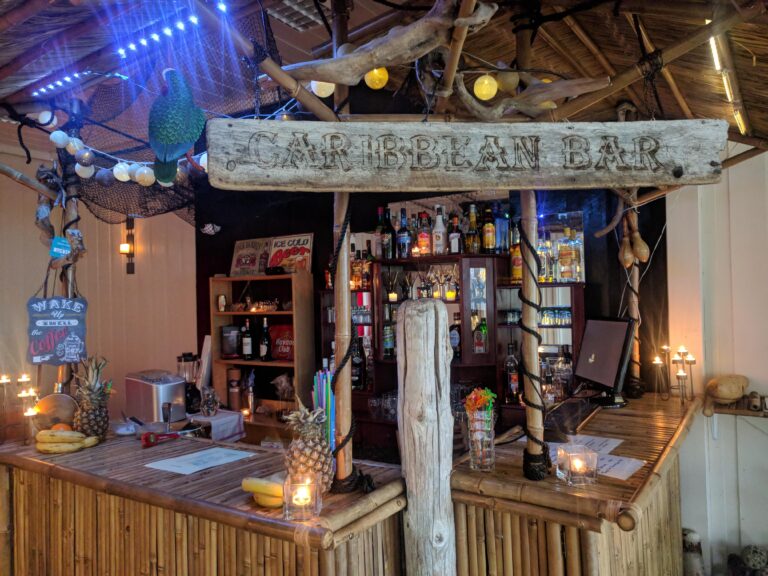 Visste du at Seiland House har sin egen karibiske bar?